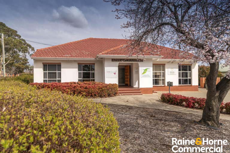 2/100 Wakefield Gardens Ainslie ACT 2602 - Image 1