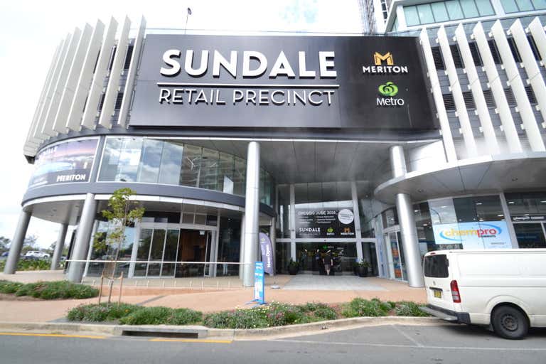 Sundale Shopping Centre, 2 Como Crescent Southport QLD 4215 - Image 2