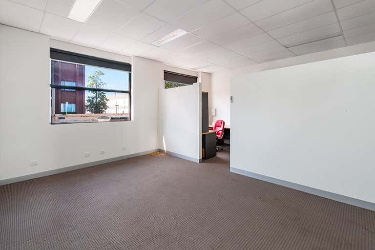 31 Reserve Street Preston VIC 3072 - Image 2