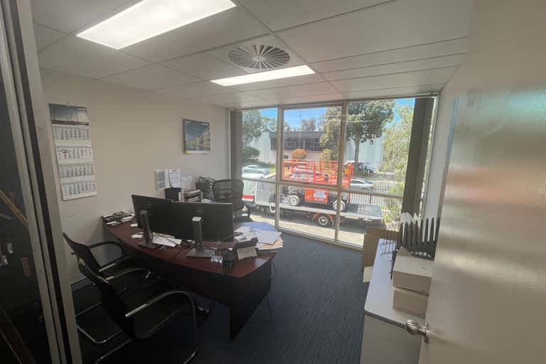 32A/1-3 Endeavour Road Caringbah NSW 2229 - Image 4