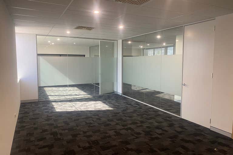 Unit 8, 1 Hobsons Gate Currambine WA 6028 - Image 3