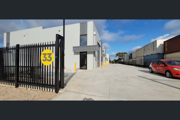 1/33 Concorde Crescent Werribee VIC 3030 - Image 1