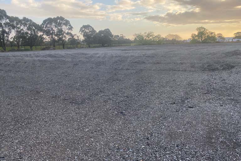 255 Evans Road Cranbourne West VIC 3977 - Image 3