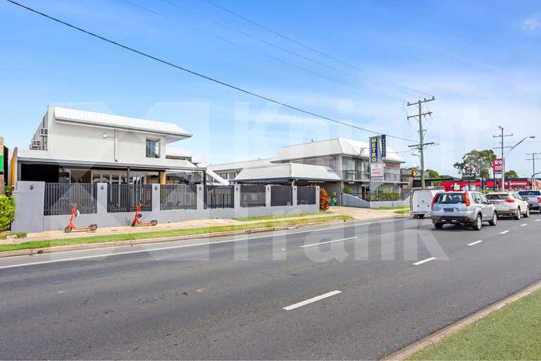 Metro Motel, 110-116 George Street Rockhampton City QLD 4700 - Image 2