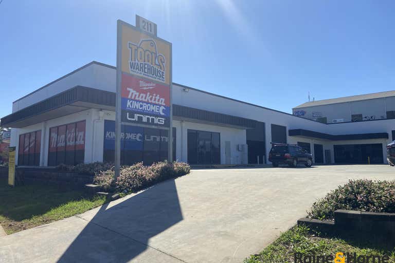 211 Lake Road Port Macquarie NSW 2444 - Image 1