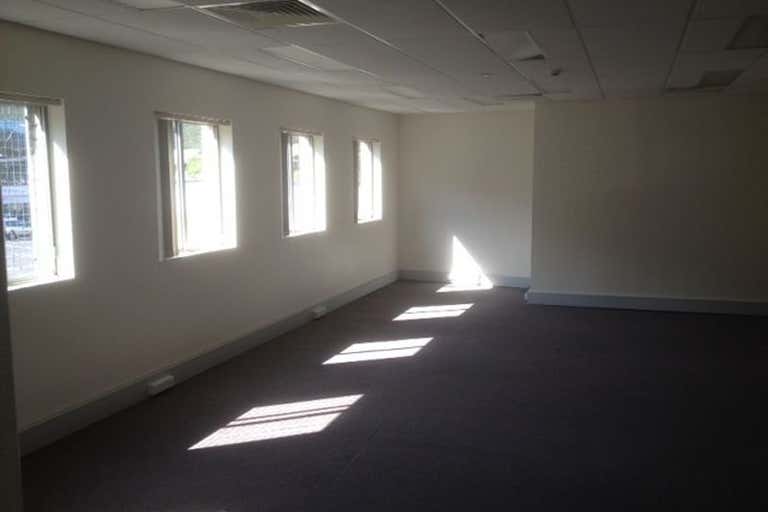 Suite 3 / Level 2, 120 Erina Street Gosford NSW 2250 - Image 3