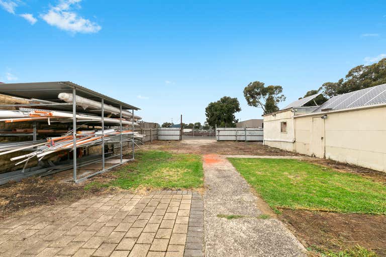 36 Slevin Street North Geelong VIC 3215 - Image 4