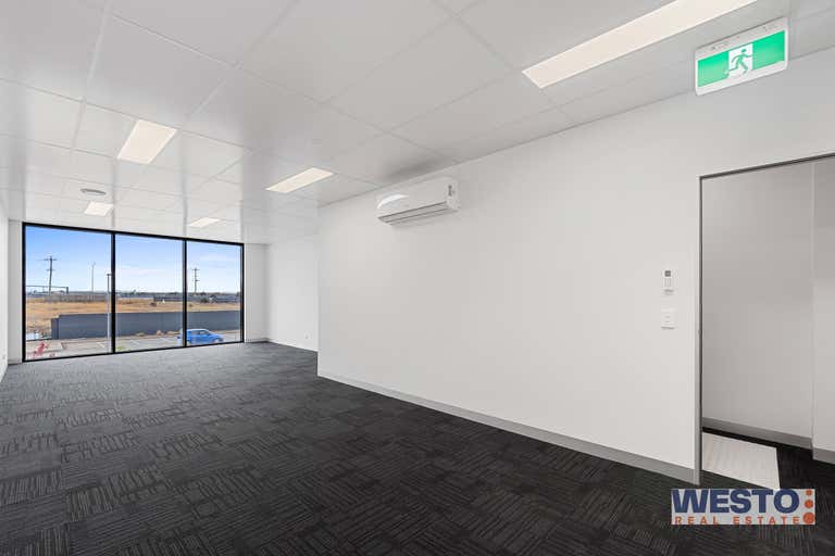 25/150 Palmers Road Truganina VIC 3029 - Image 3