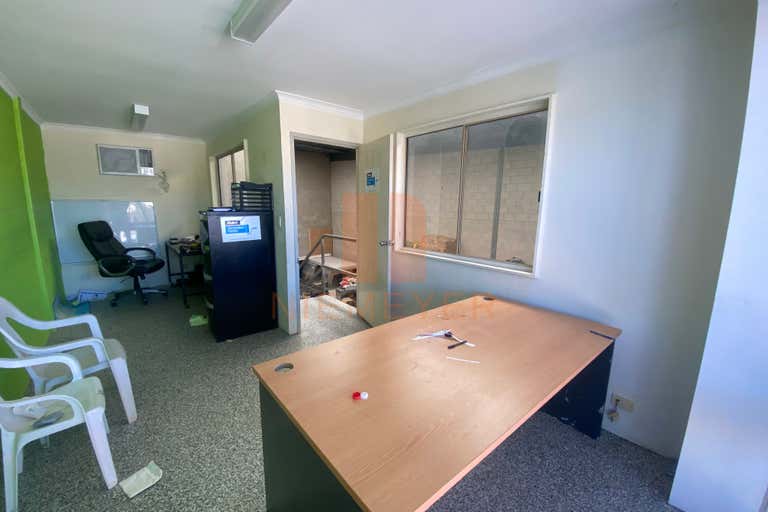 4-6 Barry Road Chipping Norton NSW 2170 - Image 4