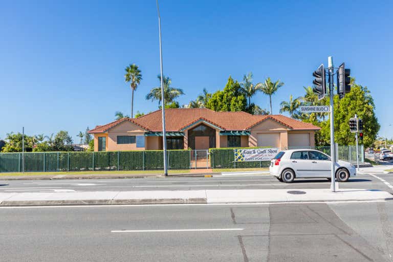 188 Sunshine Boulevard Mermaid Waters QLD 4218 - Image 3