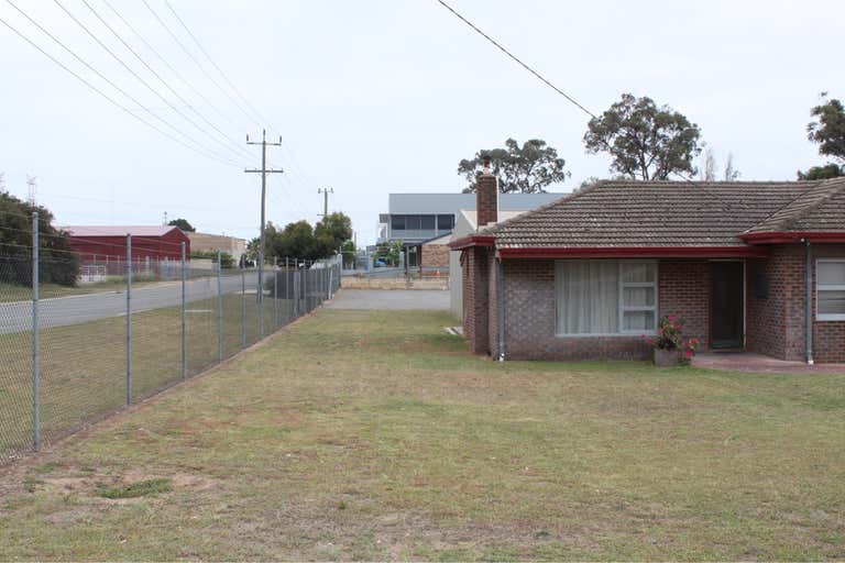 41 Weston Street Naval Base WA 6165 - Image 3