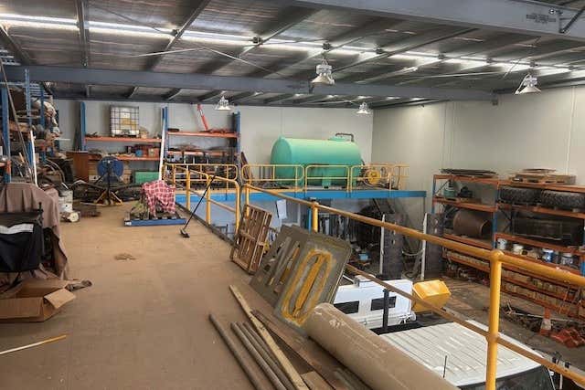 33  Loop Road Werribee VIC 3030 - Image 3