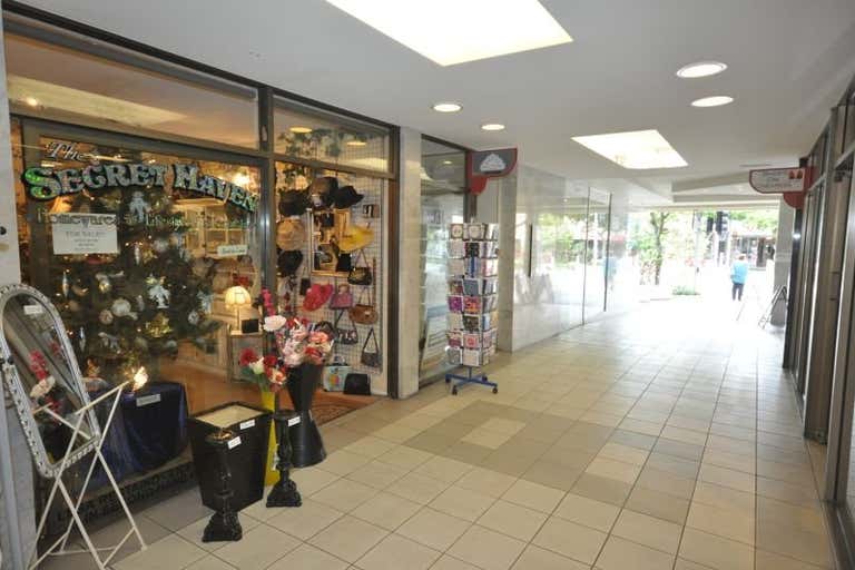 Shop 3, 49-51 Thomas Drive Chevron Island QLD 4217 - Image 3