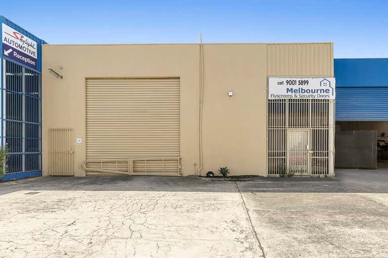 2/24 Somerton Park Campbellfield VIC 3061 - Image 1