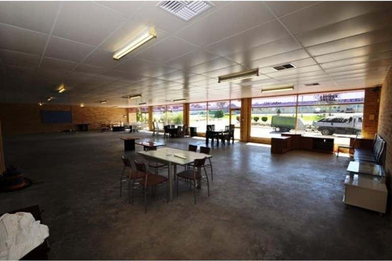 27b Prindiville Drive Wangara WA 6065 - Image 4