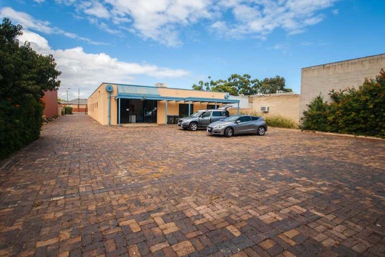 18 Regency Road Kilkenny SA 5009 - Image 2