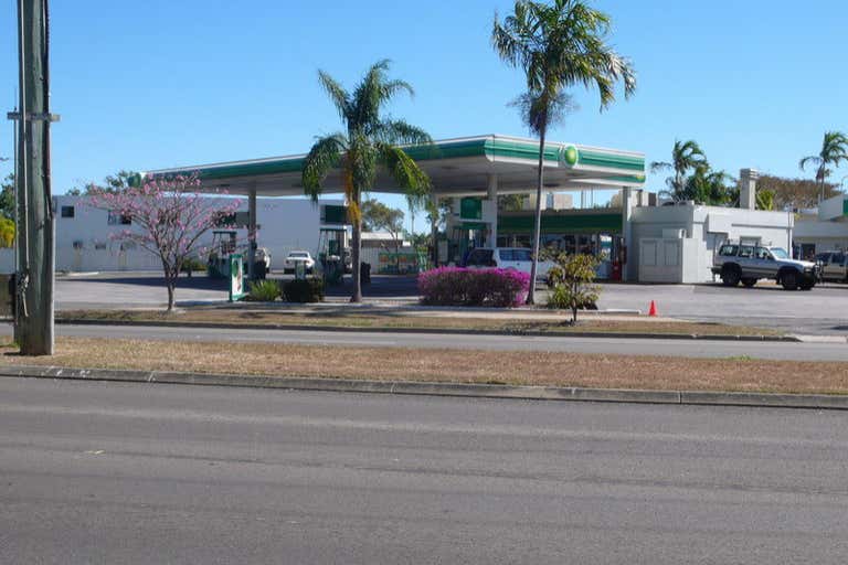 Caltex Service Station, 172 Thuringowa Drive Kirwan QLD 4817 - Image 4