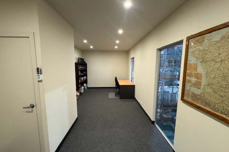 Unit 1, 257A Hanson Road Wingfield SA 5013 - Image 4