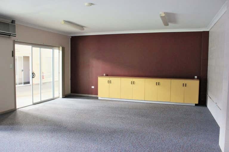 Room 6, 49  Queen Street Grafton NSW 2460 - Image 1