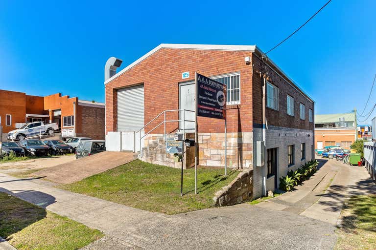 LEASED BY MICHAEL BURGIO 0430 344 700, 5/15-17 West Street Brookvale NSW 2100 - Image 3