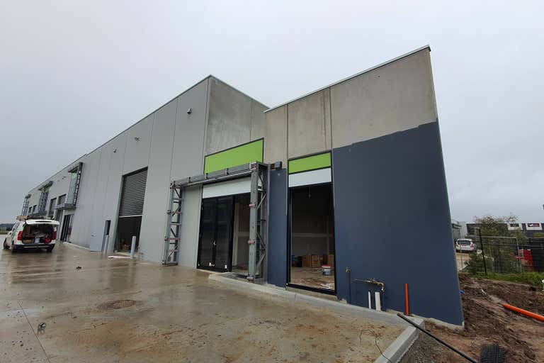 9/37 Industrial Circuit Cranbourne West VIC 3977 - Image 1