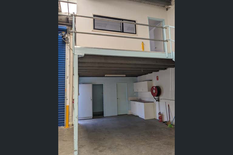 2/33-35 Scrivener St Warwick Farm NSW 2170 - Image 3