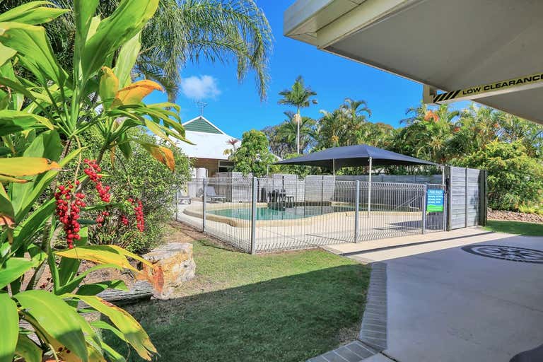 Sugar Coast Village , 208-218 Elizabeth Street Urangan QLD 4655 - Image 4