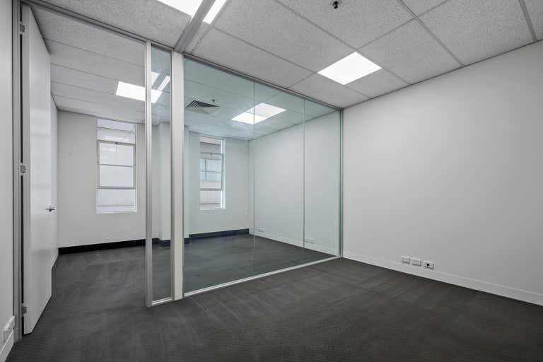 605/365 Little Collins Street Melbourne VIC 3000 - Image 2