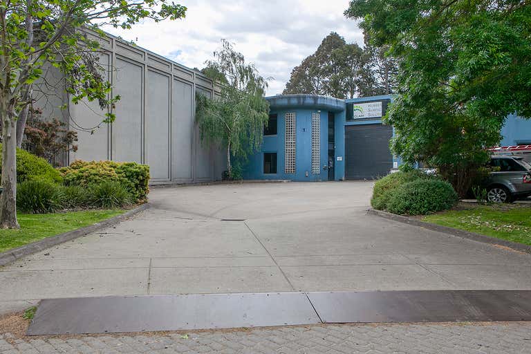 1/21-25 Redland Drive Mitcham VIC 3132 - Image 2