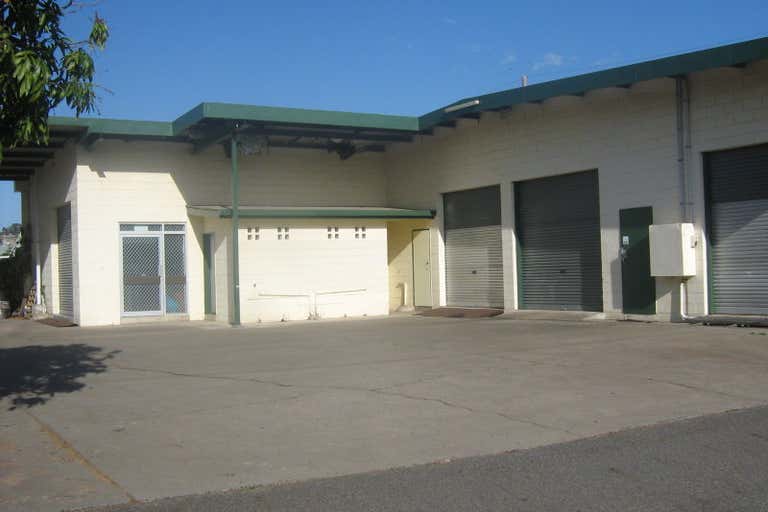 2 / 119 Fitzroy Street Rockhampton City QLD 4700 - Image 2