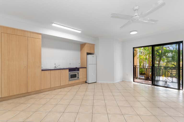 Strandview Apartments, 1/48-52 Mitchell St North Ward QLD 4810 - Image 2