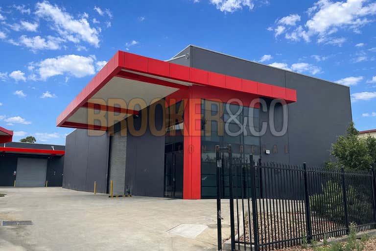 6/6 Exchange Parade Smeaton Grange NSW 2567 - Image 2