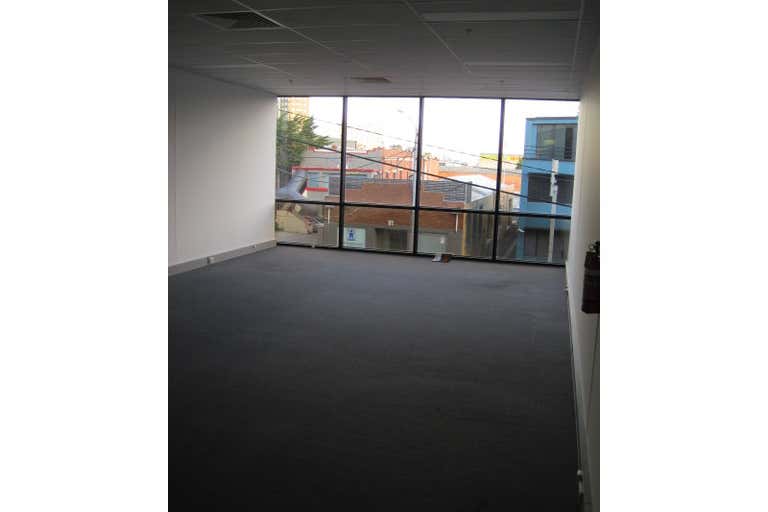 Level 4, Suite 17, 70-82 Racecourse Road North Melbourne VIC 3051 - Image 3