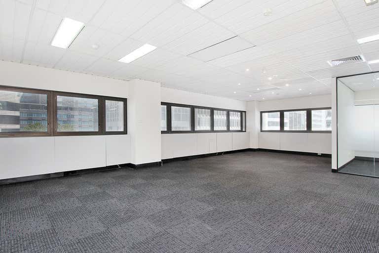 Office 702, 121 Walker Street North Sydney NSW 2060 - Image 4