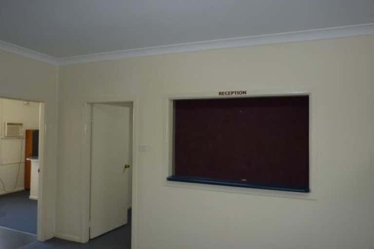 Suite 4, Suite 4/10-16 Pulteney Street Taree NSW 2430 - Image 4
