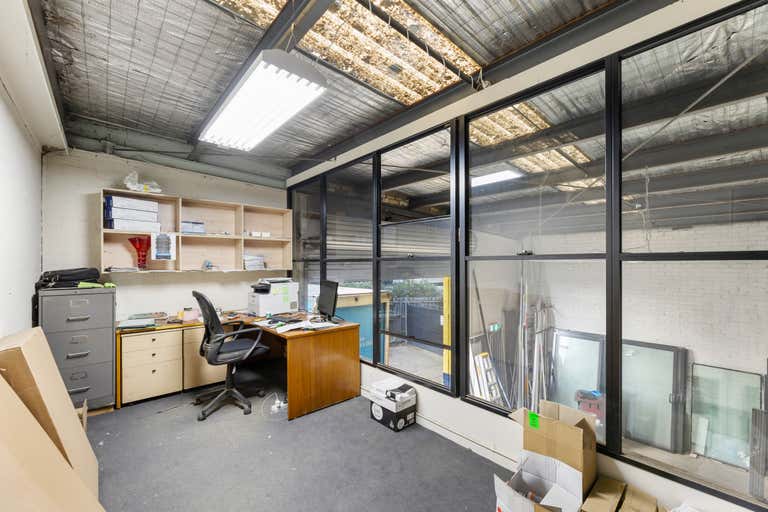 Unit 2, 2 Coora Road Oakleigh South VIC 3167 - Image 4