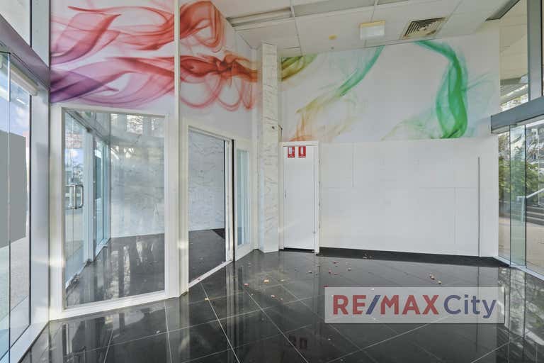 402 & 404/1 Como Crescent Southport QLD 4215 - Image 3