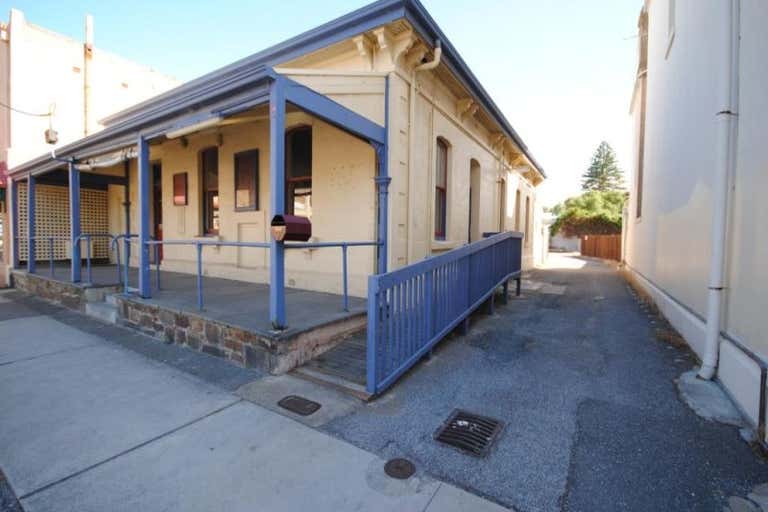 9 Jetty Road Largs Bay SA 5016 - Image 3