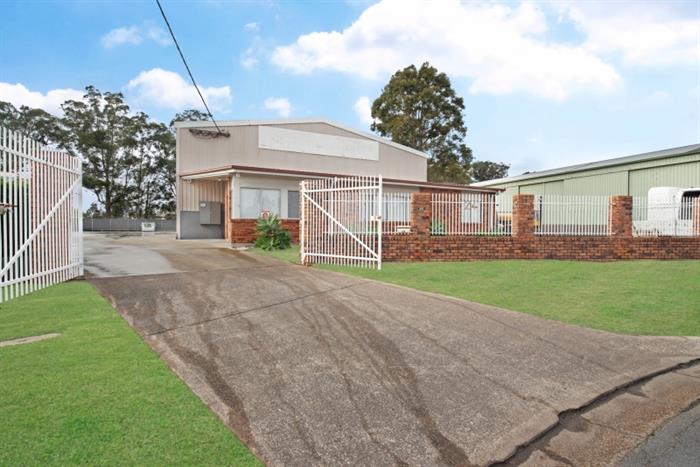 24 Heather Street Heatherbrae NSW 2324 - Image 1