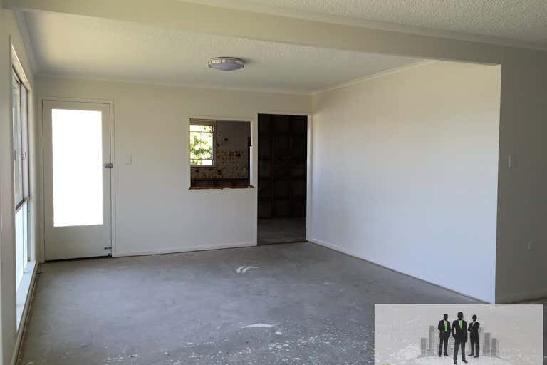105 Anzac Ave Redcliffe QLD 4020 - Image 2