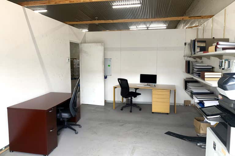 2a/18 Machinery Drive Tweed Heads South NSW 2486 - Image 3