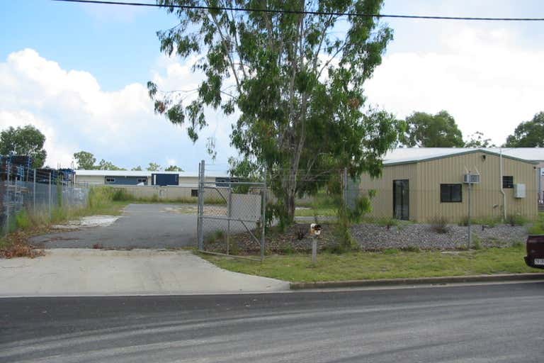 18 Neil Street Gladstone Central QLD 4680 - Image 1