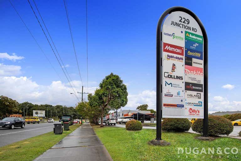 4/229 Junction Road Morningside QLD 4170 - Image 2