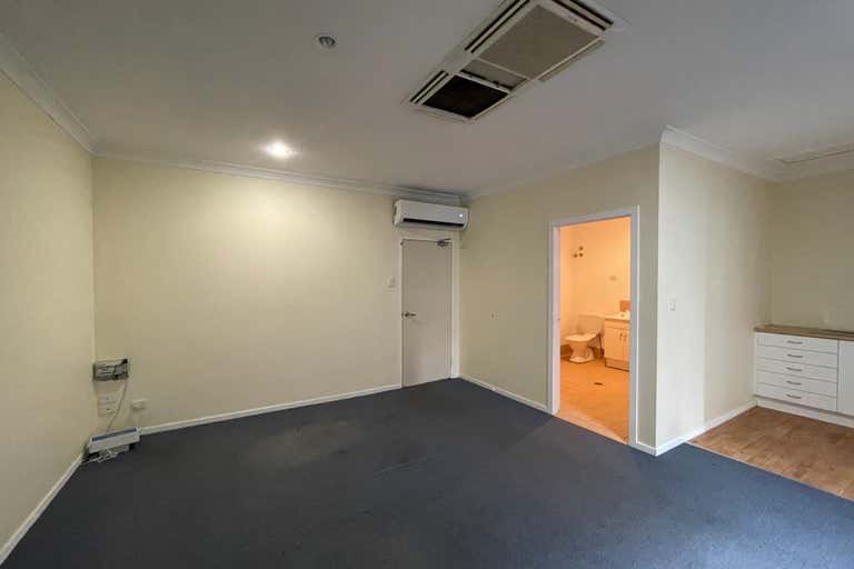 Suite 2, 10-16 Pulteney Street Taree NSW 2430 - Image 3
