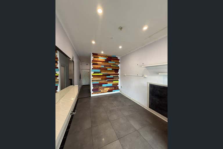 3/130 Gladstone Avenue Coniston NSW 2500 - Image 1