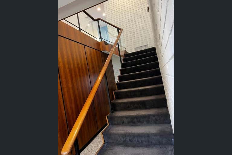 2 Wallace Ave Toorak VIC 3142 - Image 4