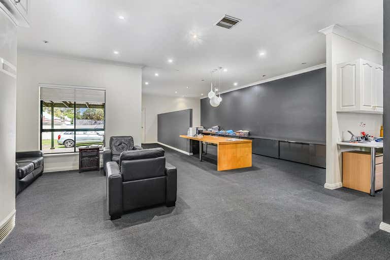 27 Wehl Street South Mount Gambier SA 5290 - Image 3