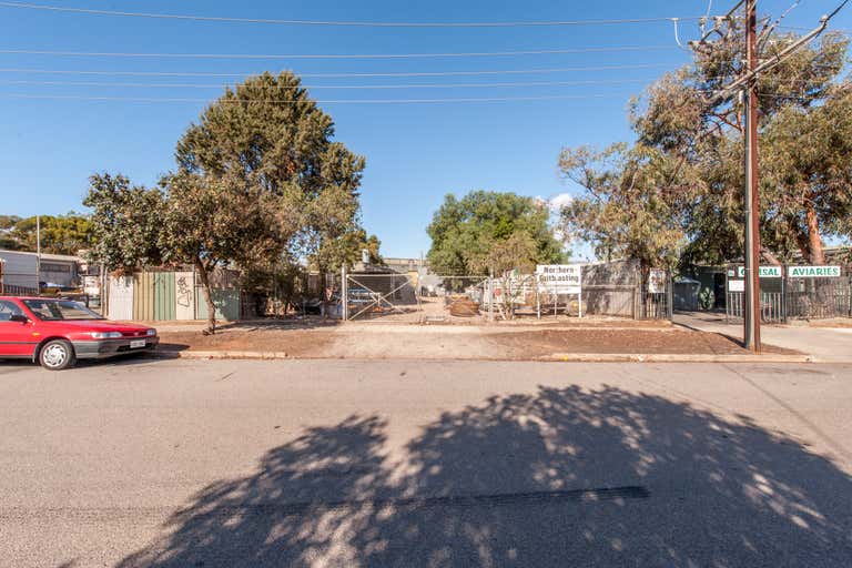 18 Wiley Street Elizabeth South SA 5112 - Image 1