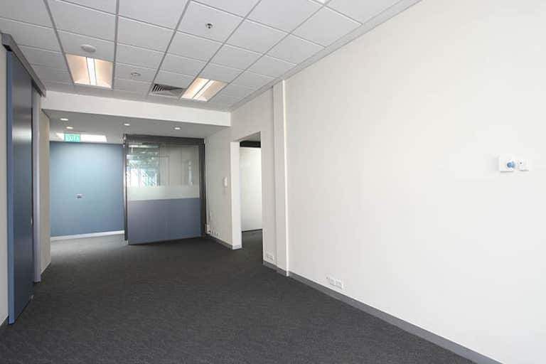 204/441 Docklands Drive Docklands VIC 3008 - Image 2