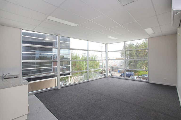 20 Louvain Street Coburg VIC 3058 - Image 3